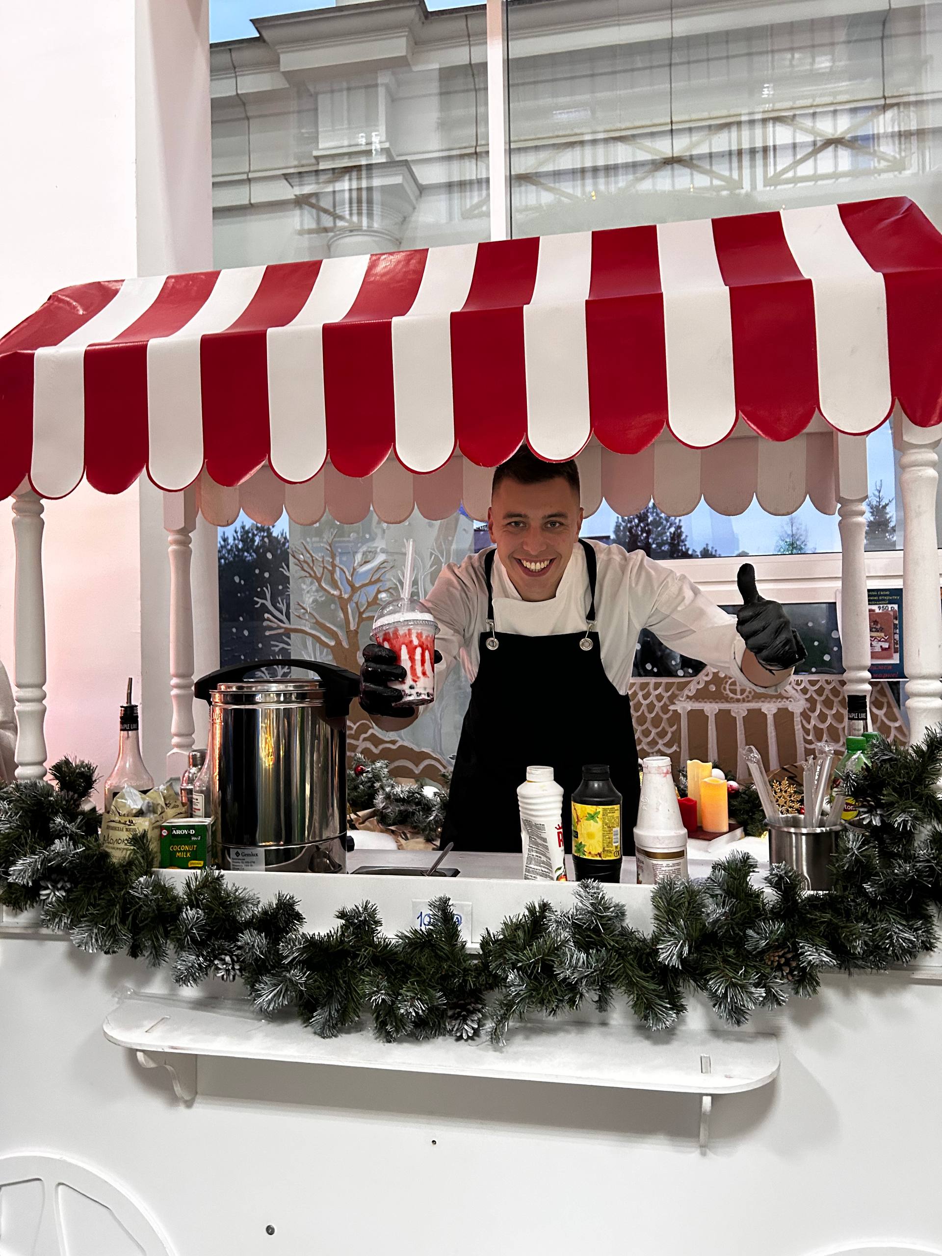 Party Landing hero gallery photo 2