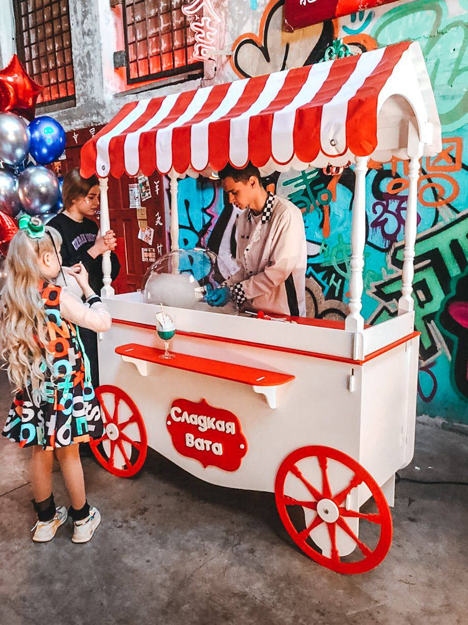 Party Landing hero gallery photo 12